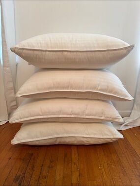 4 queen pillows, Utopia Bedding